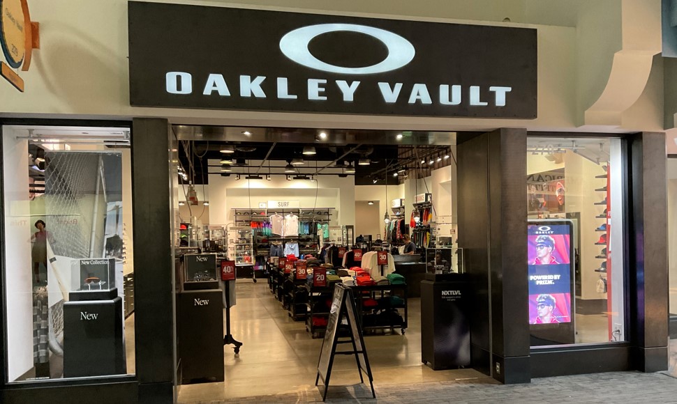 Oakley Vault, 5000 S Arizona Mills Cir Tempe, AZ  Men's and Women's  Sunglasses, Goggles, & Apparel